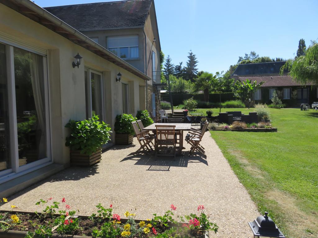 Les Quatre Saisons Bed & Breakfast Moitron-sur-Sarthe ภายนอก รูปภาพ